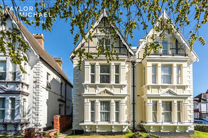 3 Bedroom Maisonette To Rent In New Church Road, Hove, BN3