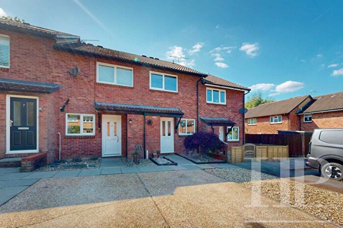 2 Bedroom Terraced House For Sale In Hunstanton Close, Ifield, RH11