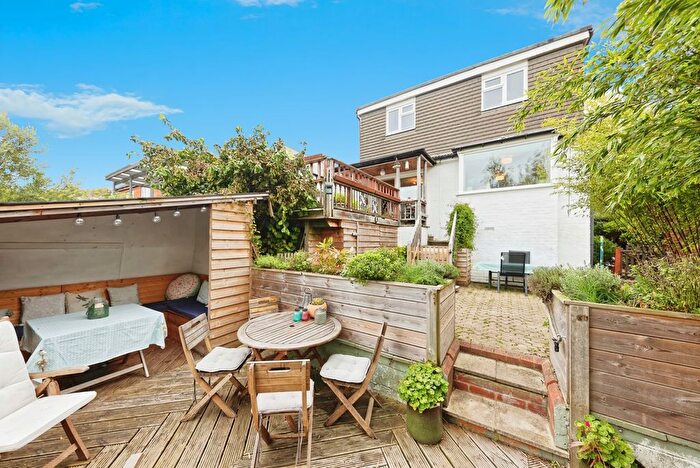 4 Bedroom Detached House For Sale In Queens Avenue, Dover, Kent, CT17