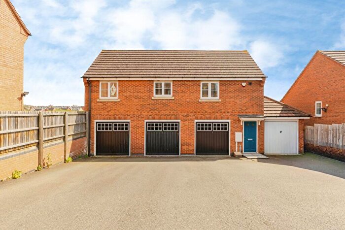 2 Bedroom Coach House For Sale In Robinson Way, Wootton, Northampton, NN4