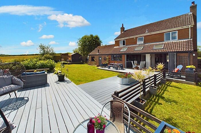 5 Bedroom Detached House For Sale In Melville Road, Croxton, IP24