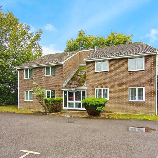 1 Bedroom Flat To Rent In Itchen Avenue, Bishopstoke, SO50