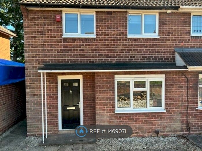 2 Bedroom Semi-Detached House To Rent In Timbertree Crescent, Cradley Heath, B64