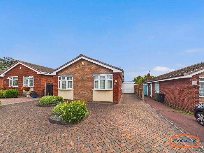 3 Bedroom Detached Bungalow For Sale In Hallcroft Way, Aldridge, WS9