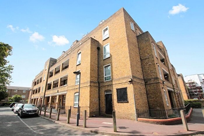 5 Bedroom Flat For Sale In Shore Place, Tornay House Shore Place, E9