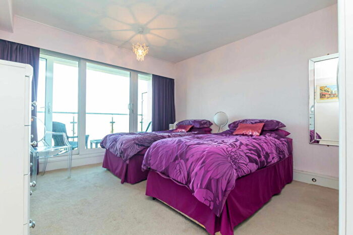 2 Bedroom Flat For Sale In Viceroy Court, Lord Street, Southport, PR8