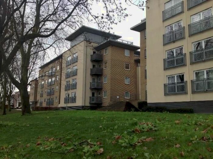 1 Bedroom Flat To Rent In Cline Road, London, N11