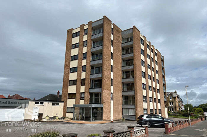 2 Bedroom Flat To Rent In Royal Beach Court, North Promenade, Lytham St. Annes, Lancashire, FY8