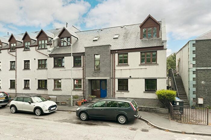 2 Bedroom Flat For Sale In Drovers Way, Innerleithen, EH44