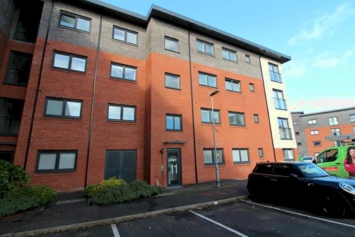 2 Bedroom Flat To Rent In Mulberry Crescent, Renfrew, PA4