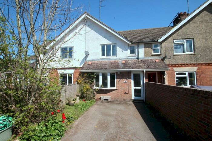 3 Bedroom Terraced House For Sale In Lynchets View, Upper Lambourn, Berkshire, ., RG17