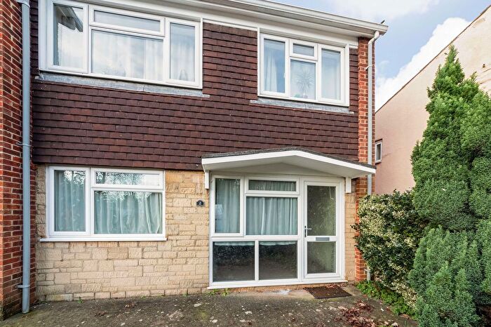 2 Bedroom Flat To Rent In Rose Hill, Villiers Court Rose Hill, OX4