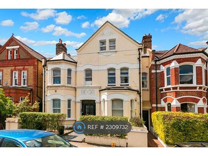 1 Bedroom Flat To Rent In Lavender Gardens, London, SW11