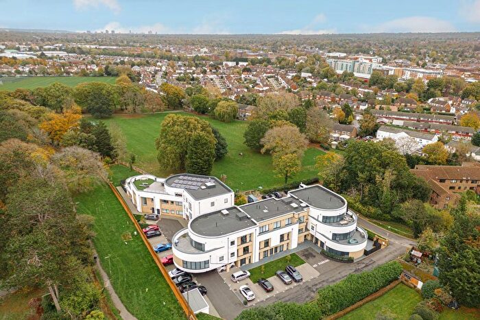 3 Bedroom Flat For Sale In Court Lane, Oaks View Court Lane, KT19