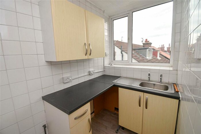 2 Bedroom Apartment For Sale In Wellington Road, Wallasey, Wirral, CH45