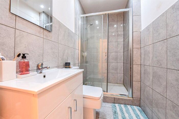 1 Bedroom Flat To Rent In Tooting High Street, Tooting Broadway, SW17