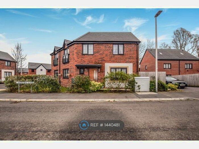 3 Bedroom Semi-Detached House To Rent In Maricopa Close, Castlefields, Runcorn, WA7