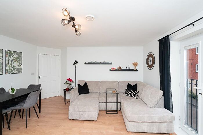 2 Bedroom Flat For Sale In Dodd Road, Watford, Hertfordshire, WD24