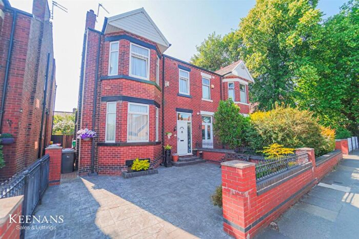 4 Bedroom Semi-Detached House For Sale In Claremont Road, Salford, M6