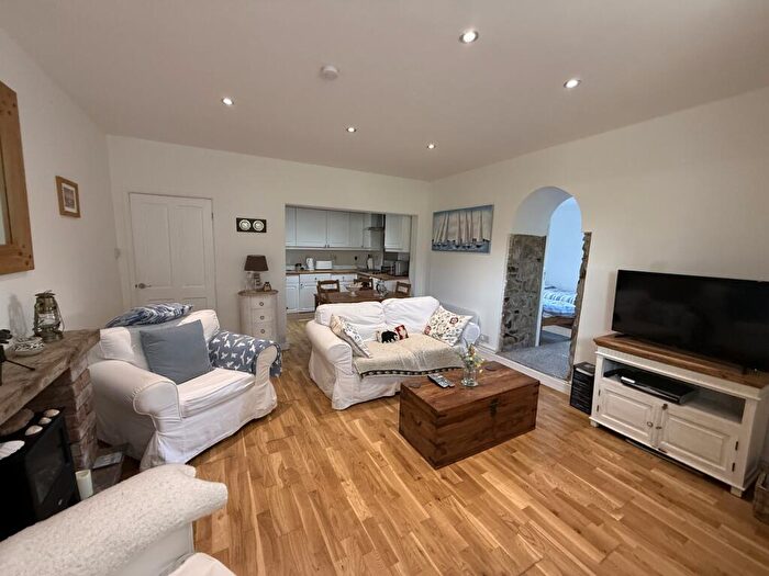 3 Bedroom Flat For Sale In Little Haven, Haverfordwest, Pembrokeshire, SA62