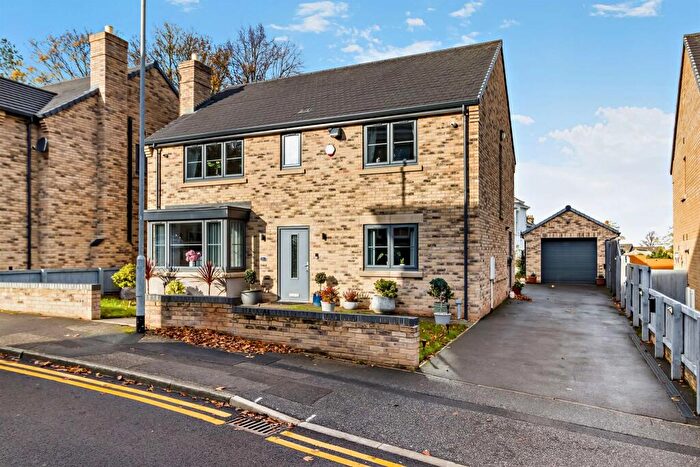 4 Bedroom Detached House For Sale In Heather Close, Rotherham, S60