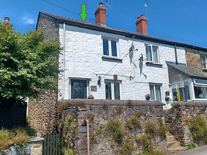 2 Bedroom Cottage To Rent In Grenville Road, Lostwithiel, PL22