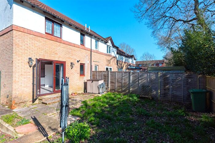 1 Bedroom Terraced House For Sale In Crookham Close, Tadley, Hampshire, RG26