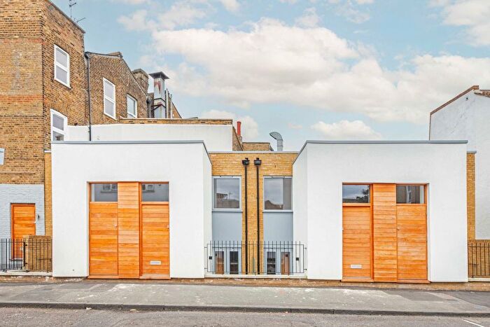 2 Bedroom Terraced House To Rent In Acre Road, Kingston Upon Thames, KT2