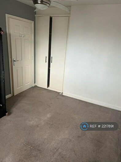 4 Bedroom End Of Terrace House To Rent In Friars Terrace, Stafford, ST17