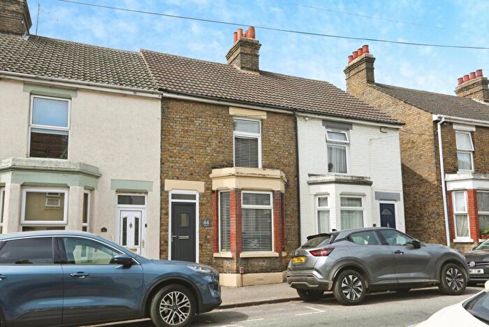 2 Bedroom Terraced House For Sale In Hythe Road, Sittingbourne, Kent, ME10