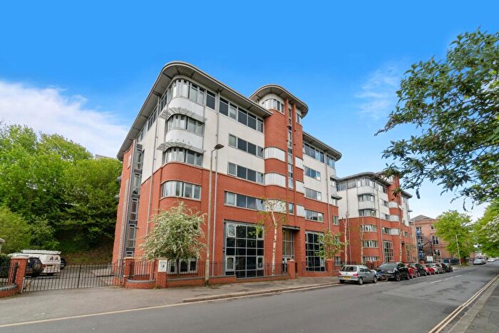 Studio To Rent In Select Studio - Available September, PL4 - Photo 5