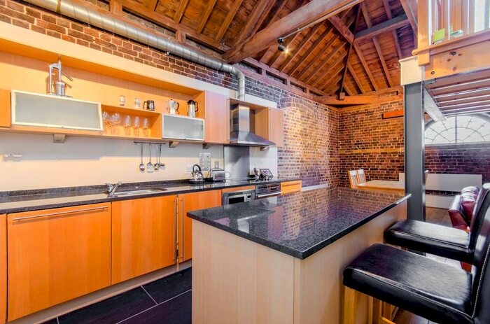 2 Bedroom Flat To Rent In Port East Apartments, Docklands, London, E14