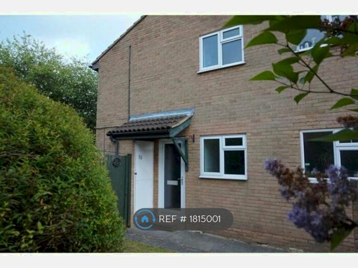 2 Bedroom Semi-Detached House To Rent In Illustrious Close, Walderslade, ME5