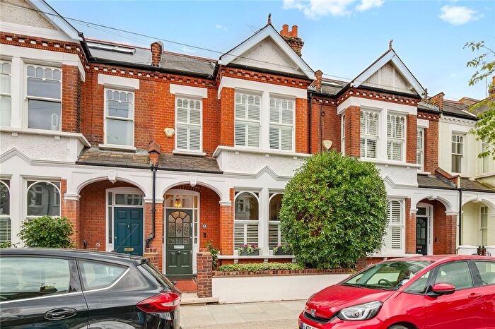 4 Bedroom Terraced House For Sale In Culmstock Road, SW11
