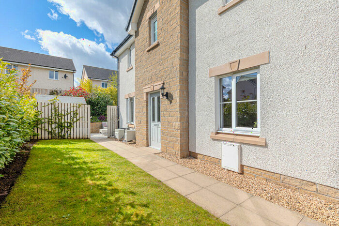 3 Bedroom Semi-Detached House For Sale In Eagle Avenue, Auchterarder, PH3