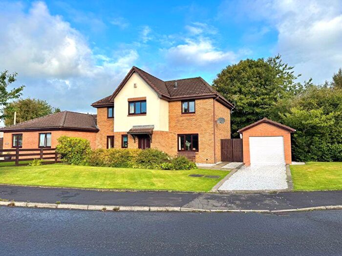 4 Bedroom Semi-Detached Villa For Sale In Northacre, Kilwinning, KA13