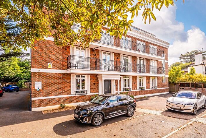 1 Bedroom Flat To Rent In The Grove, Isleworth, TW7