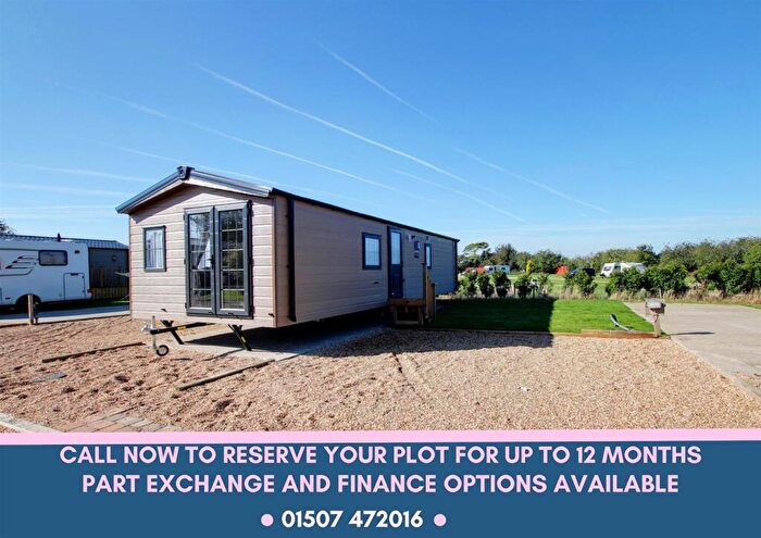 2 Bedroom Park Home For Sale In Coots Lane, Mumby, Mumby, LN13