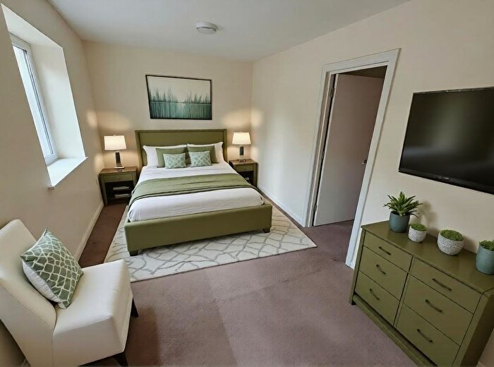 3 Bedroom Flat To Rent In Cannon Street, London, EC4N