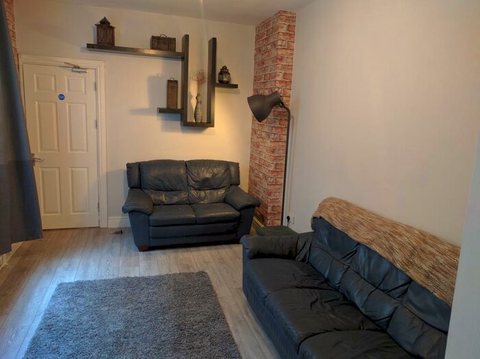 6 Bedroom House To Rent In Gwydr Crescent, Uplands, Swansea, SA2