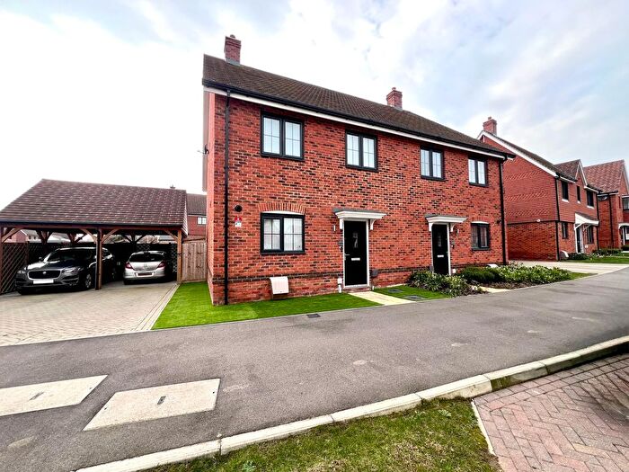 4 Bedroom Semi-Detached House To Rent In Honeysuckle Avenue, Ashford, TN24