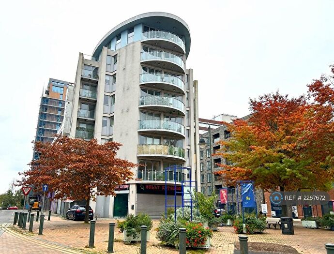 2 Bedroom Flat To Rent In Rubicon Court, Romford, RM1
