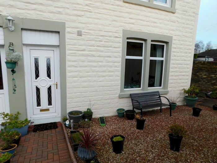 1 Bedroom Flat To Rent In Northview, West Calder, EH55