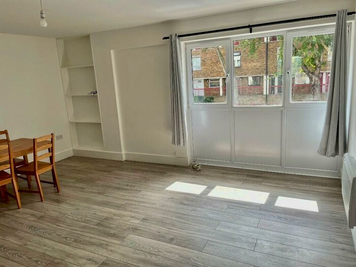 1 Bedroom Flat To Rent In Rollins Street, London, SE15