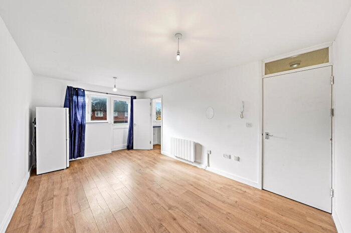 Studio For Sale In Dames Road, London, E7