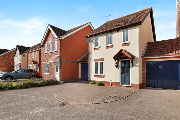 3 Bedroom Link Detached House For Sale In Knights Lane, Kesgrave, IP5