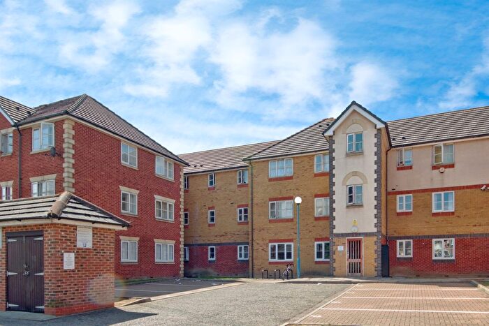 2 Bedroom Flat For Sale In Wanderer Drive, Barking, IG11