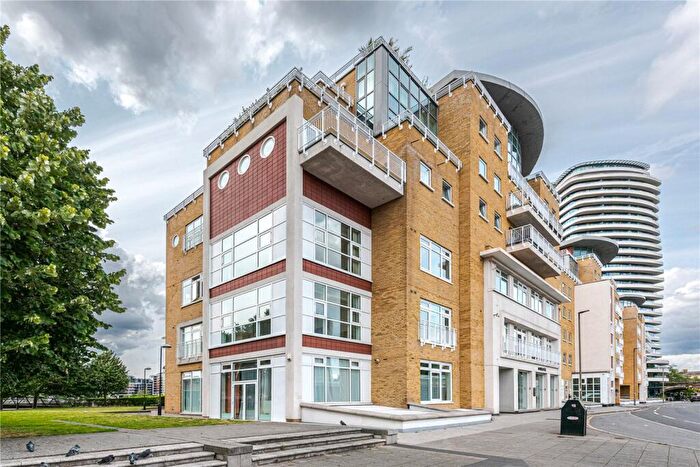 2 Bedroom Apartment For Sale In Waterfront House, London, SW11