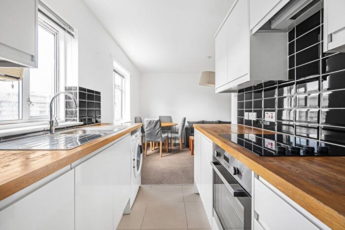 2 Bedroom Flat To Rent In Cleveland Street, Fitzrovia, W1T