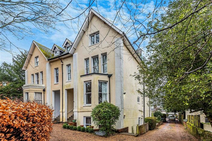 2 Bedroom Flat To Rent In Christchurch Road, Winchester, SO23